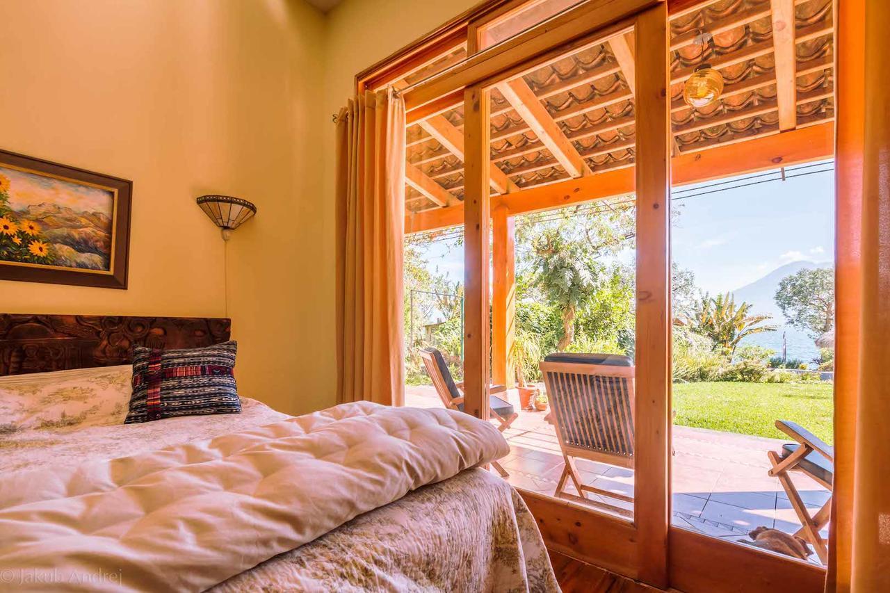Lake Front Suite At Los Elementos Санта Круз Ла Лагуна Екстериор снимка