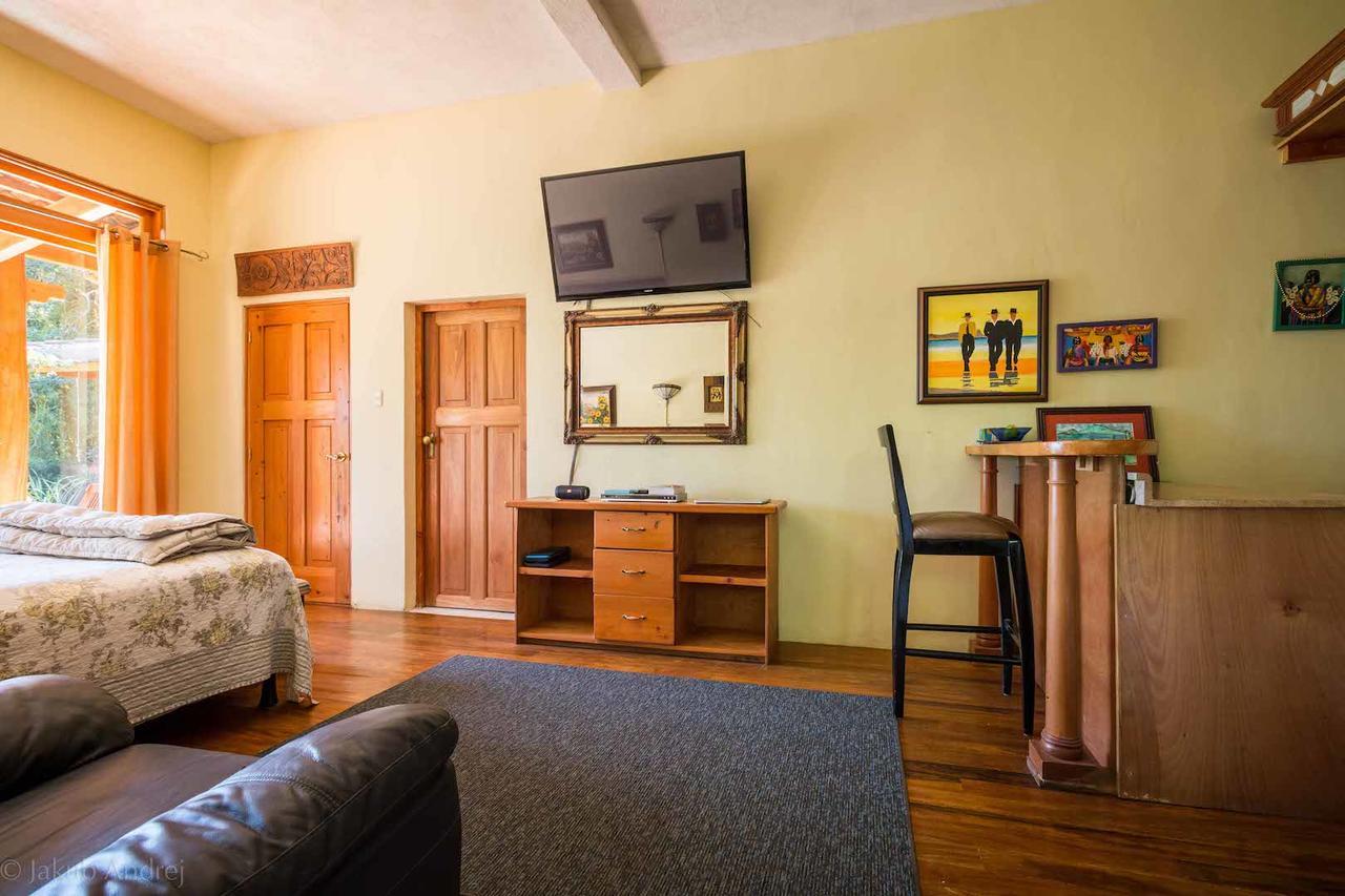 Lake Front Suite At Los Elementos Санта Круз Ла Лагуна Екстериор снимка